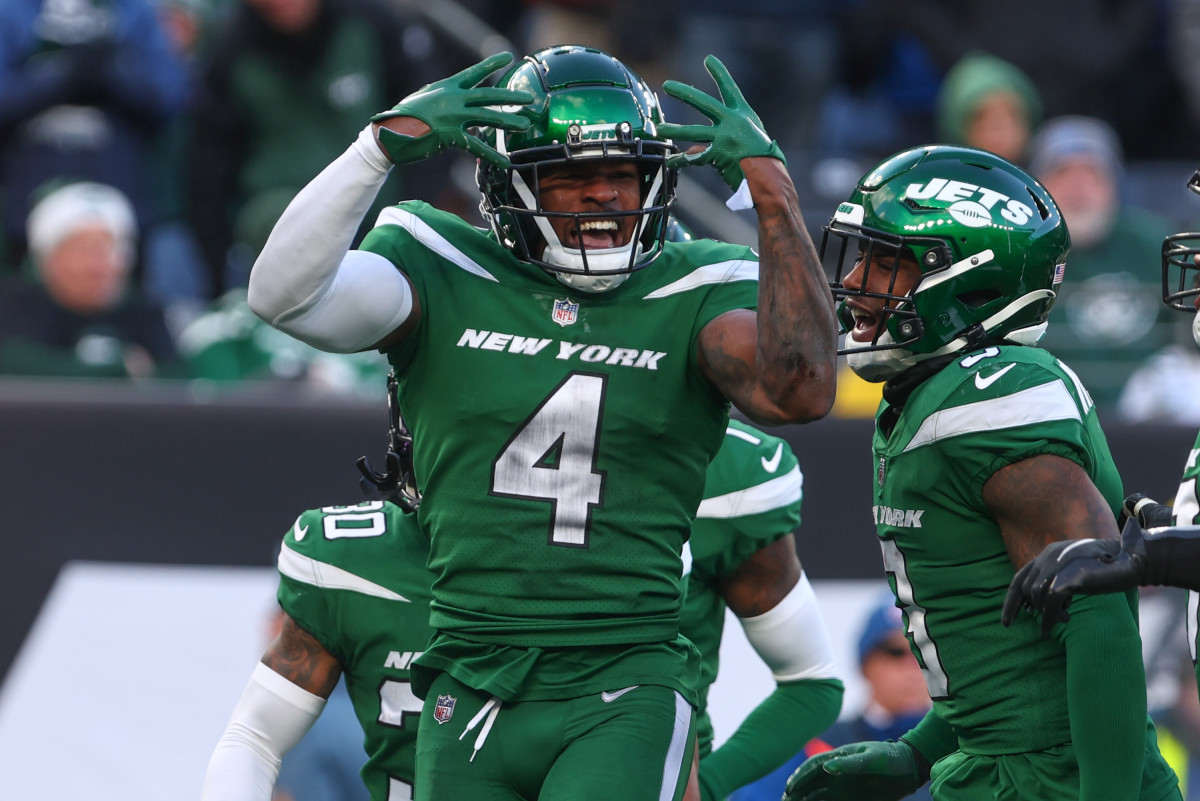 Jets' CB DJ Reed celebrates a stop versus Detroit in 2022